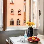 Capo Le 9 * Roma