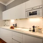 Capo Le 9 Apartamento *